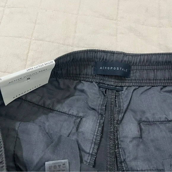 Aeropostale Mens Small Active Utility Cargo Pants Joggers Elastic Waist Black - Picture 8 of 10